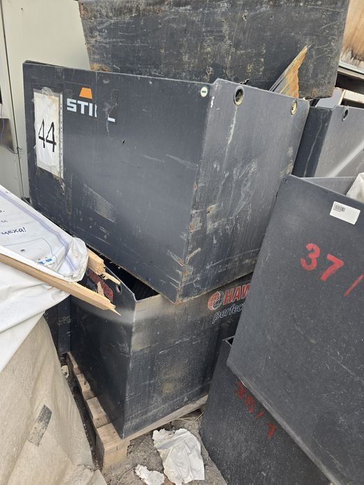 Ящики металлический литой