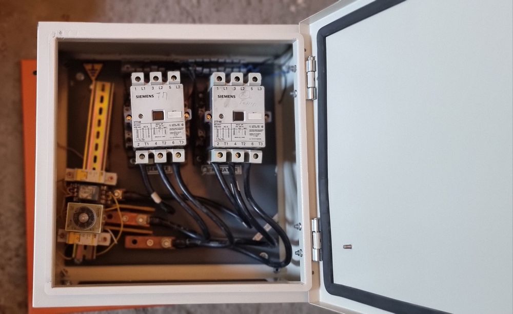 Продаётся контактор 3-фазный  simens