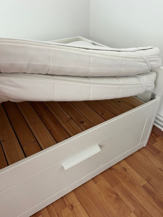 Vand Pat-Divan Ikea