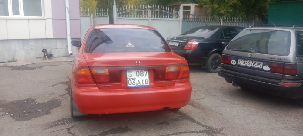 Mazda Lantis (323)