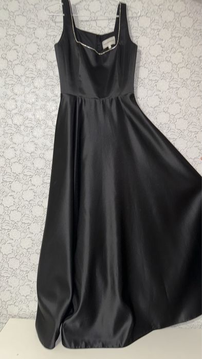 Платье миди