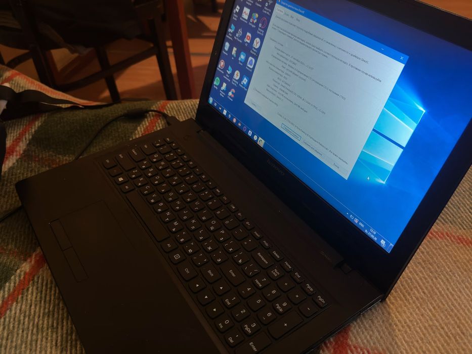 Продам ноутбук Lenovo windows10