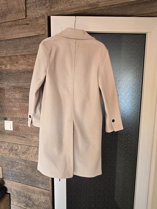 Дамско палто Бершка