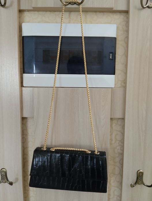 Сумочка- клатч новая компактная