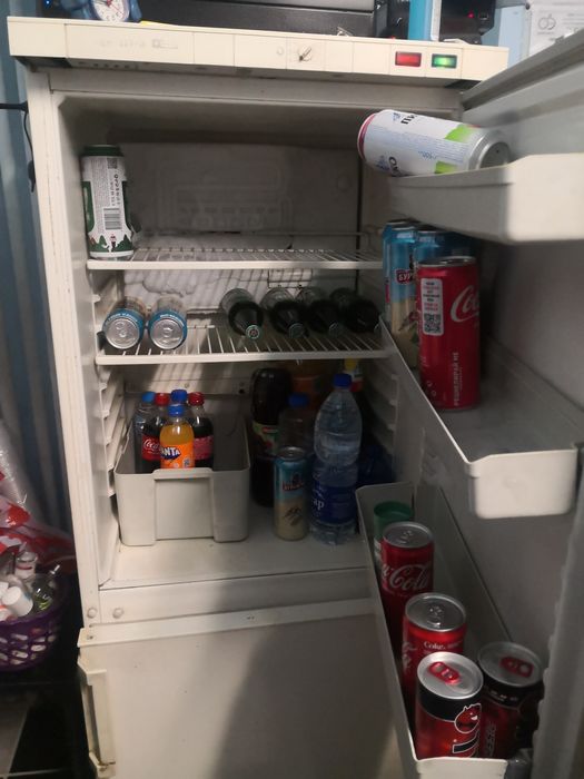 Хладилник с фризер - Snaige