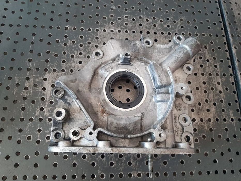 pompa ulei 1.4 tdci f6ja ford fiesta 5 fusion 72804800