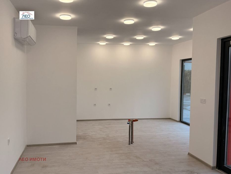 Дава се под наем Заведение в Севлиево - 50 кв.м за 598.23 € - Снимка #8