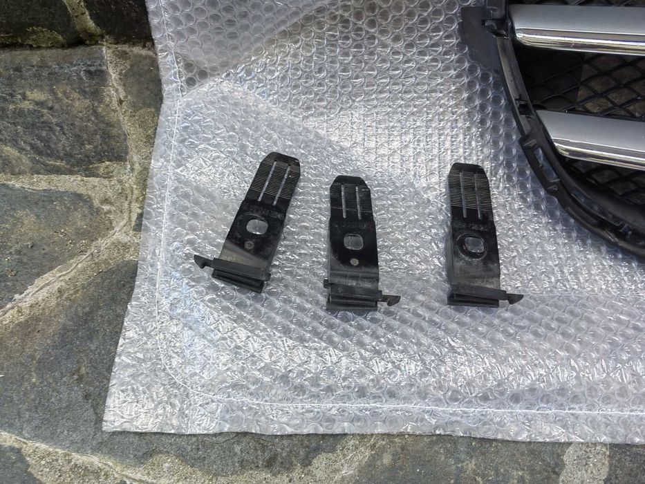 Mercedes w212 Предна решетка