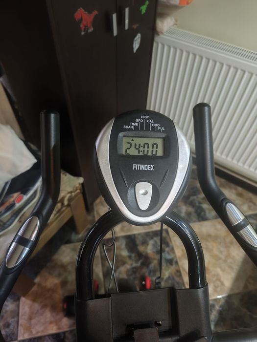 Bicicletă exercitii-fitness