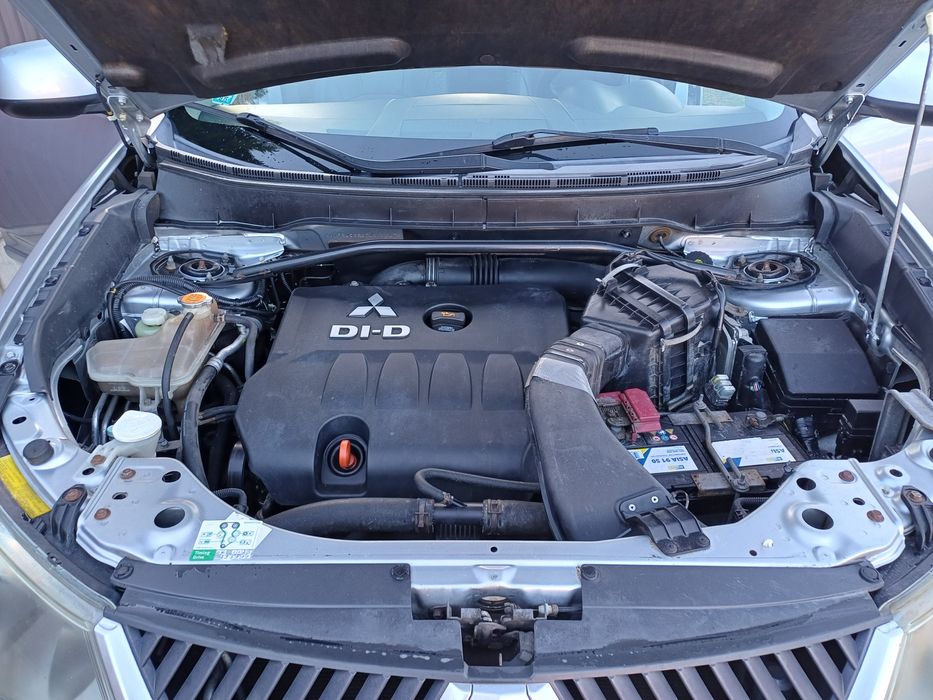 Mitsubishi Outlander,  2.0 diesel, 4x4, nu tucson, asx, toyota,tiguan