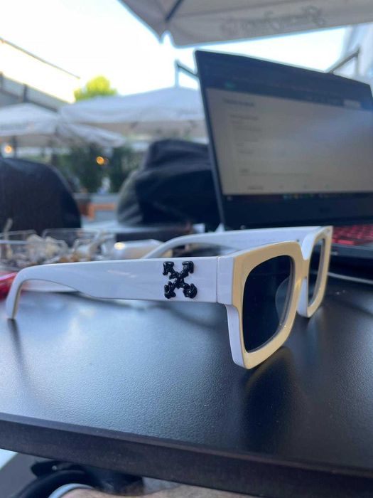 Ochelari Off White albi