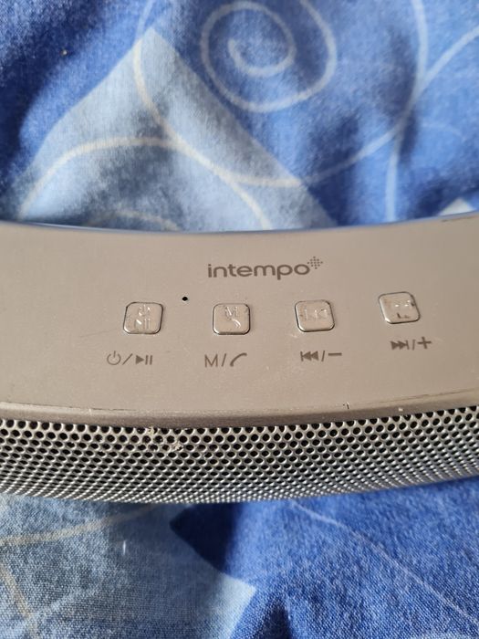 Vînd urgent boxă Intempo Bluetooth