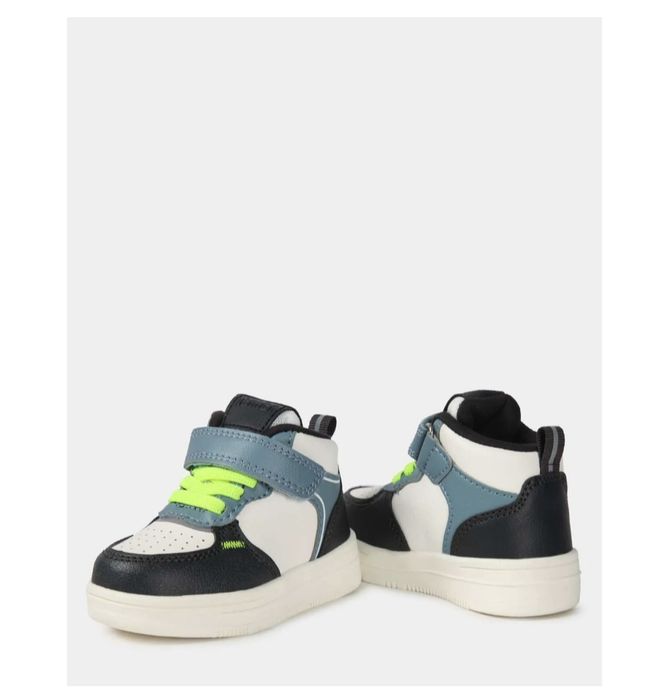 Продам новые ботинки для мальчика