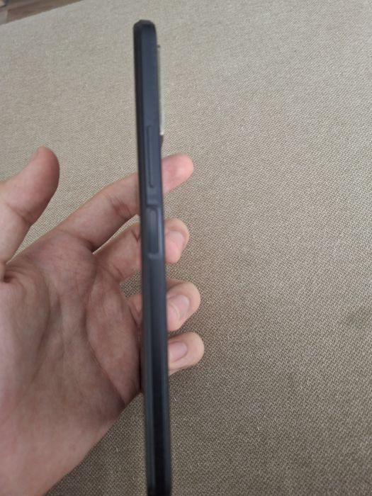 продаю телефон Vivo Y33s