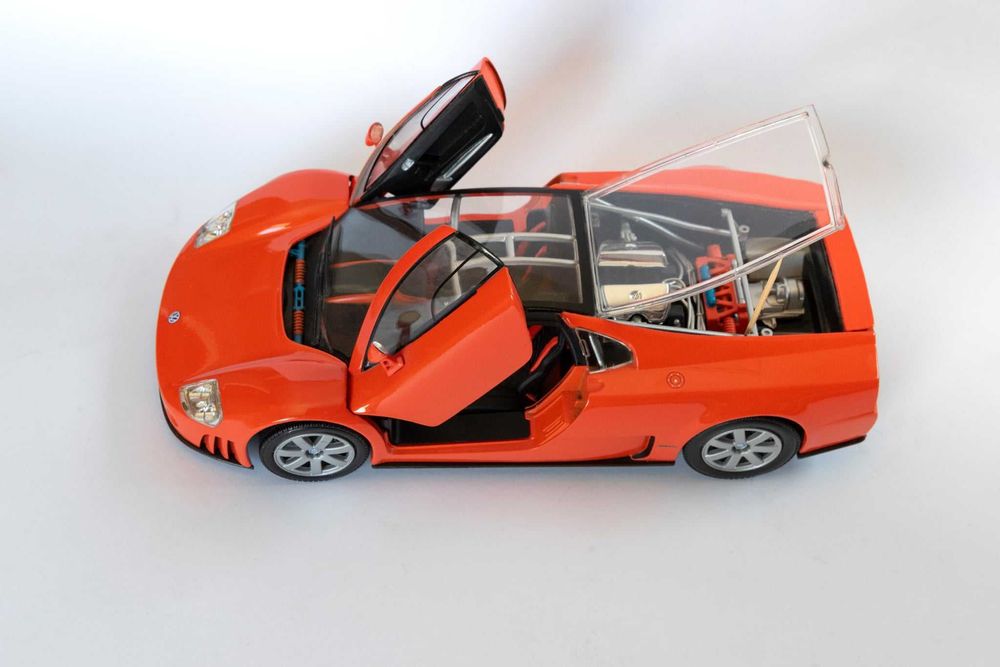 Продавам модели 1:18 и 1:24 цени от 35 до 80лв