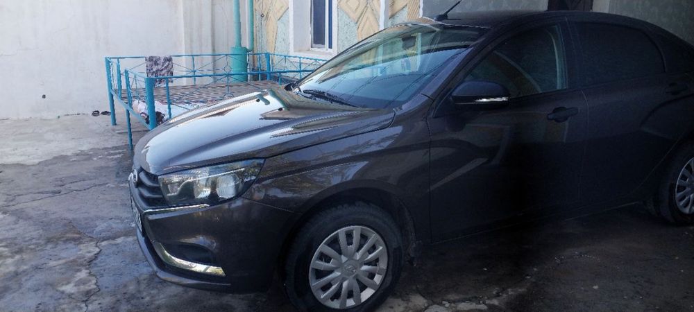 Машина ЛАДА ВЕСТА 2019-йил. Пробег 130.000 км