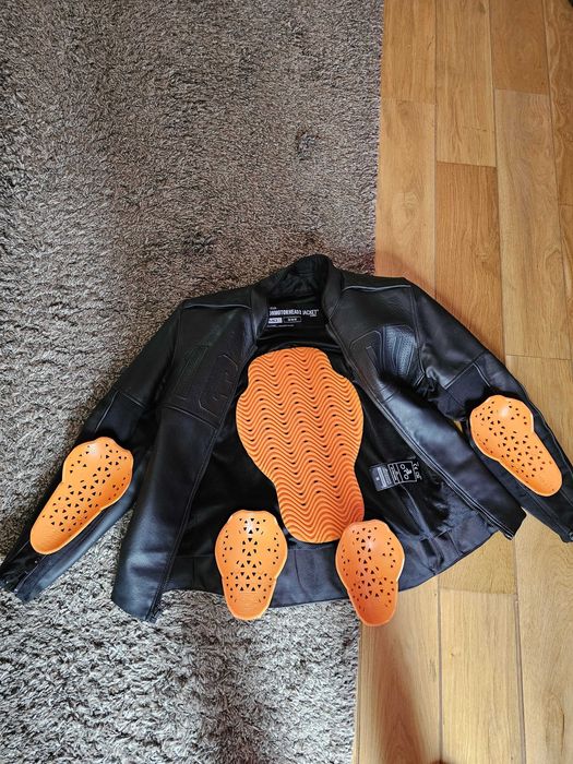 Geaca moto piele naturala ICON Motorhead 3 marime 48-52 cu mesada, protectii si pelerina impermeabila