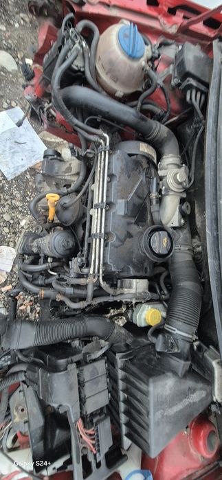 Dezmembram Skoda Fabia 1.9 TDI 150CP BSW 2009