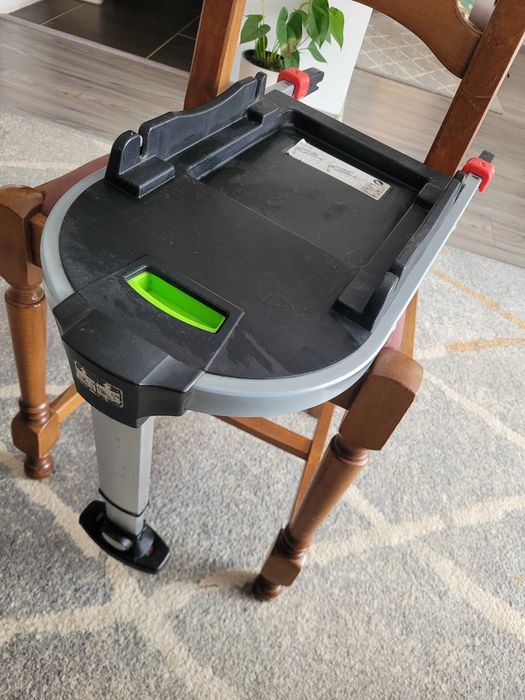 Scaun auto cu isofix