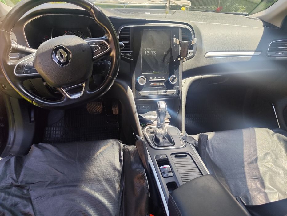 Renault Megane v