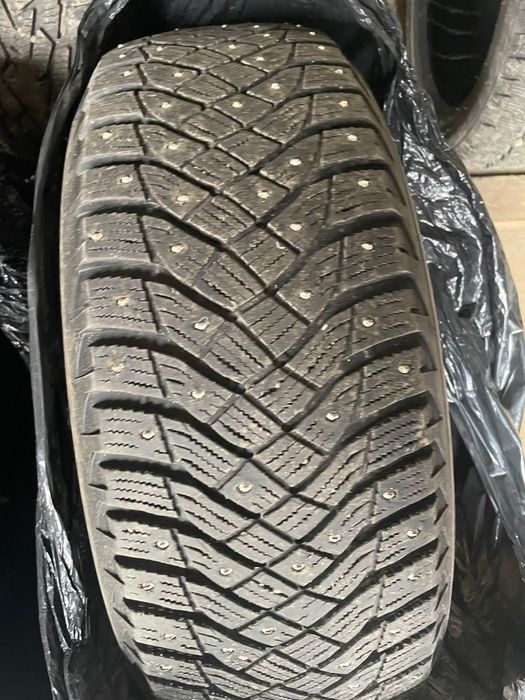 Шины Goodyear, фирменные!!!