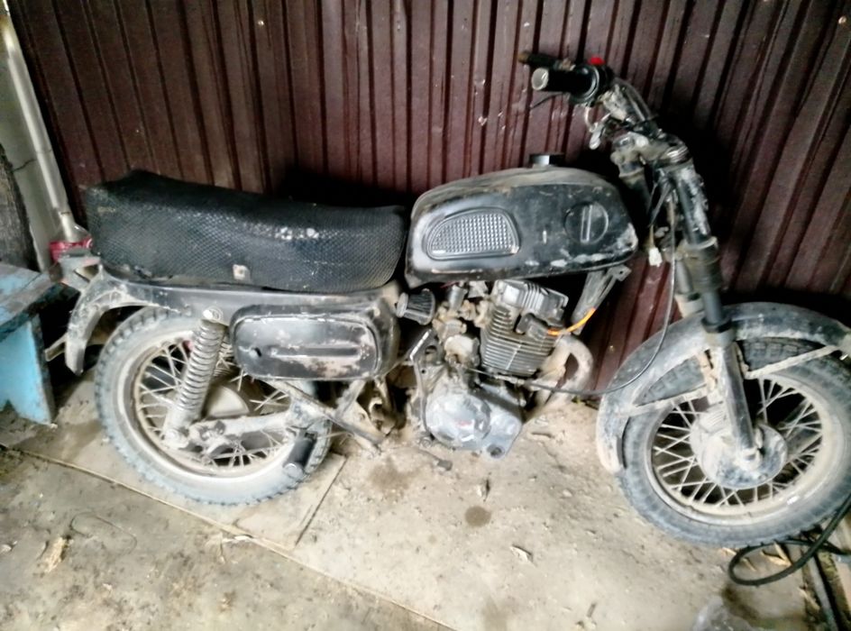 Прадаю мотоцикл и матор