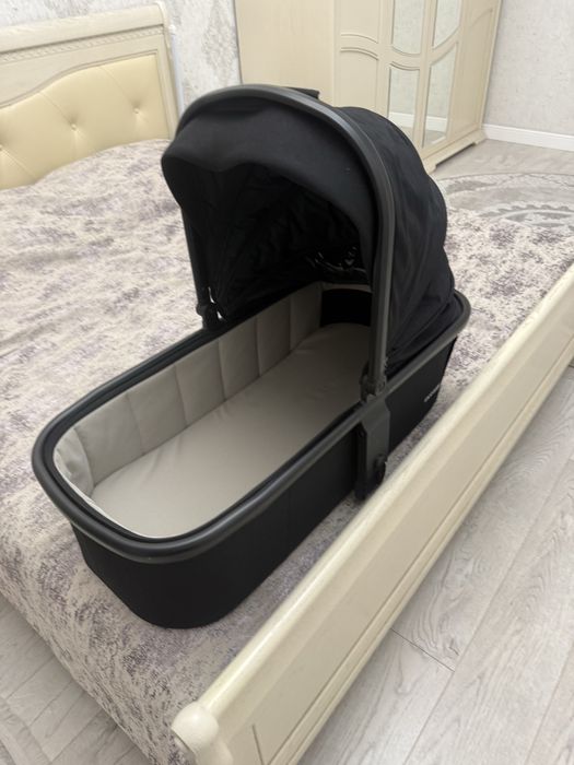 Продам детскую коляску