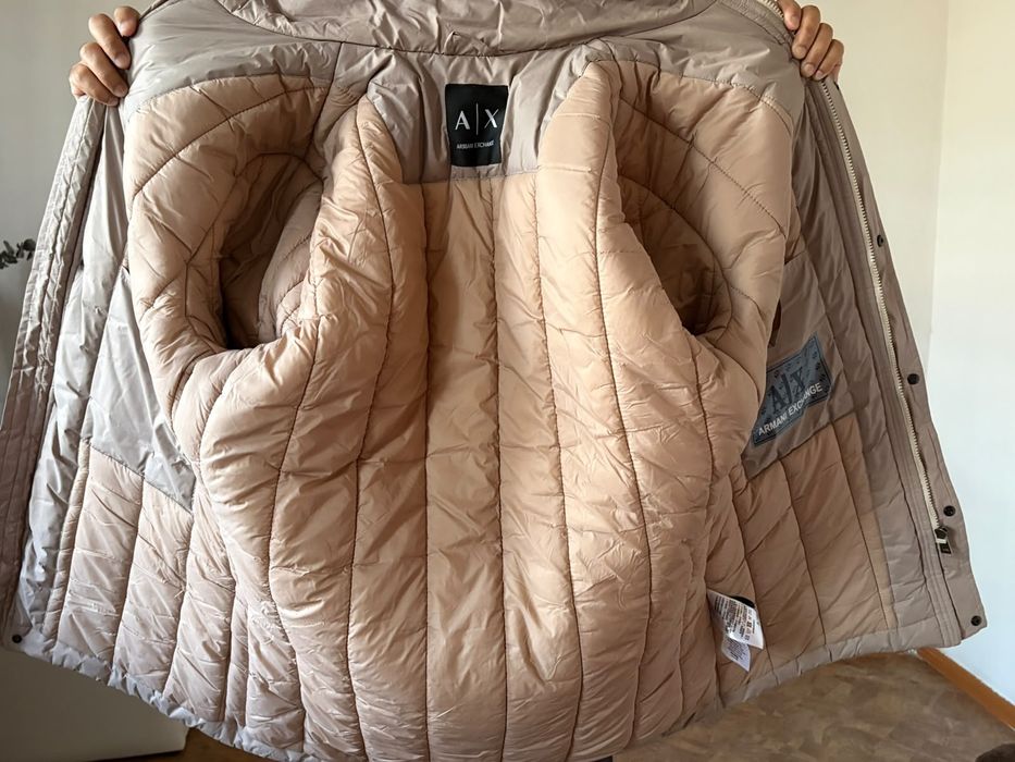 Продам куртку Armani Exchange