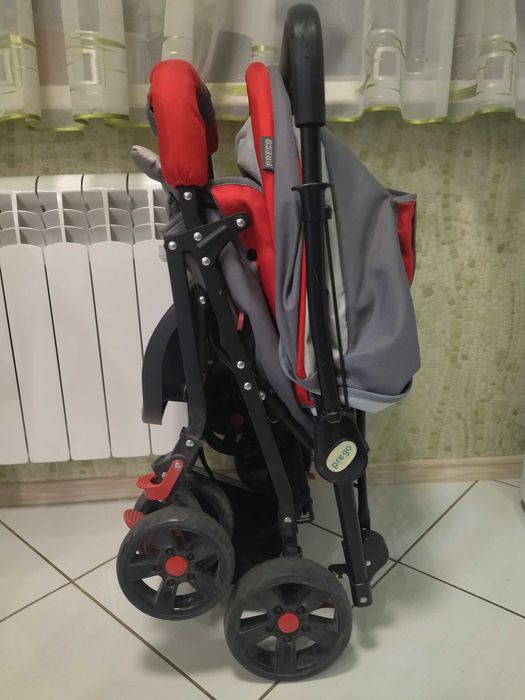 Коляска прогулочная