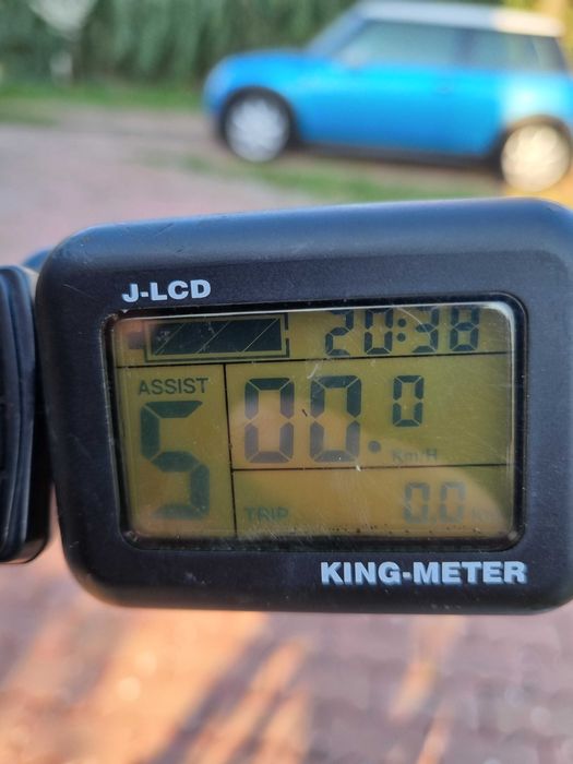 Bicicletă Electrică 28" Cadru din Aluminiu Shimano 7V Baterie Li-Ion 37V,12Ah