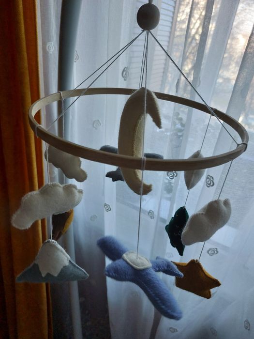 Carusel bebe fetru handmade. Carusel bebelusi baietei