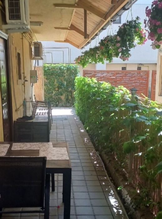 Garsonieră de închiriat în Mamaia Nord, Kaufland, iarnă-vară, curte 30mp
