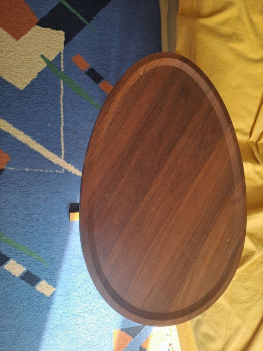 Приставной столик