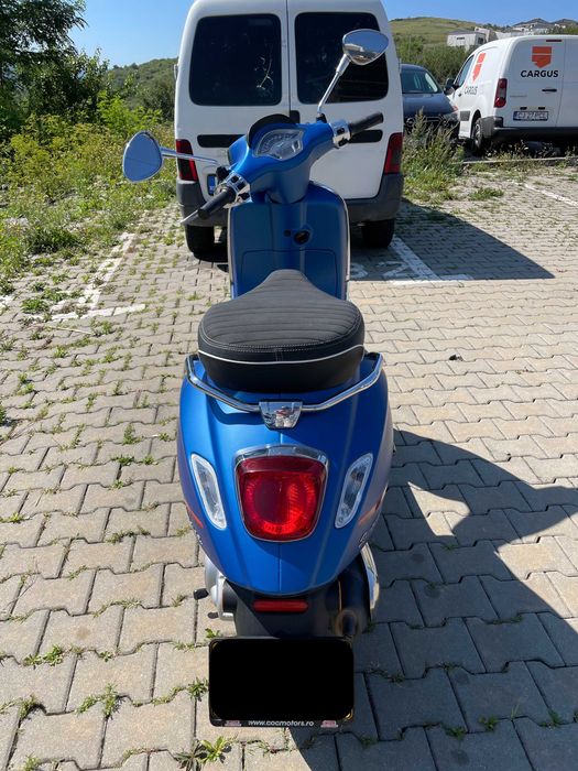Vând Scuter Vespa Sprint 2019