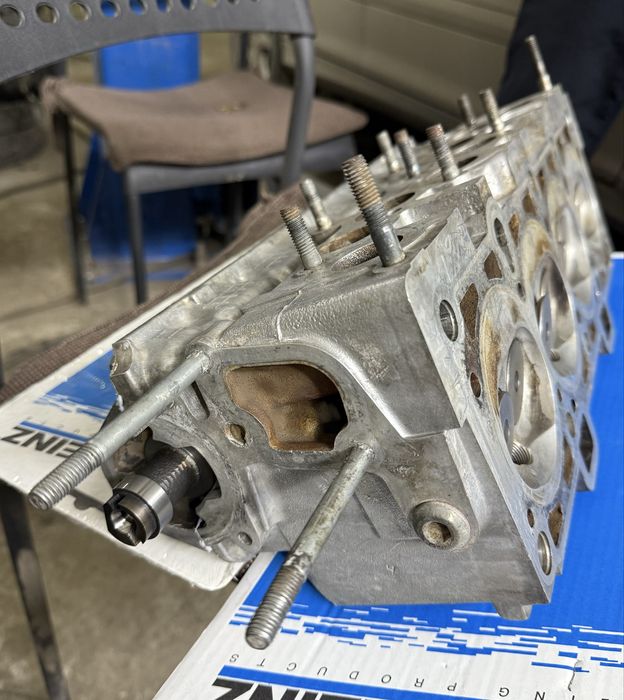 Продам (обмен) ГБЦ 8кл на ВАЗ