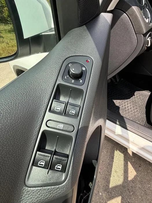 Vând Tiguan 2012 /luna 11, Panoramic