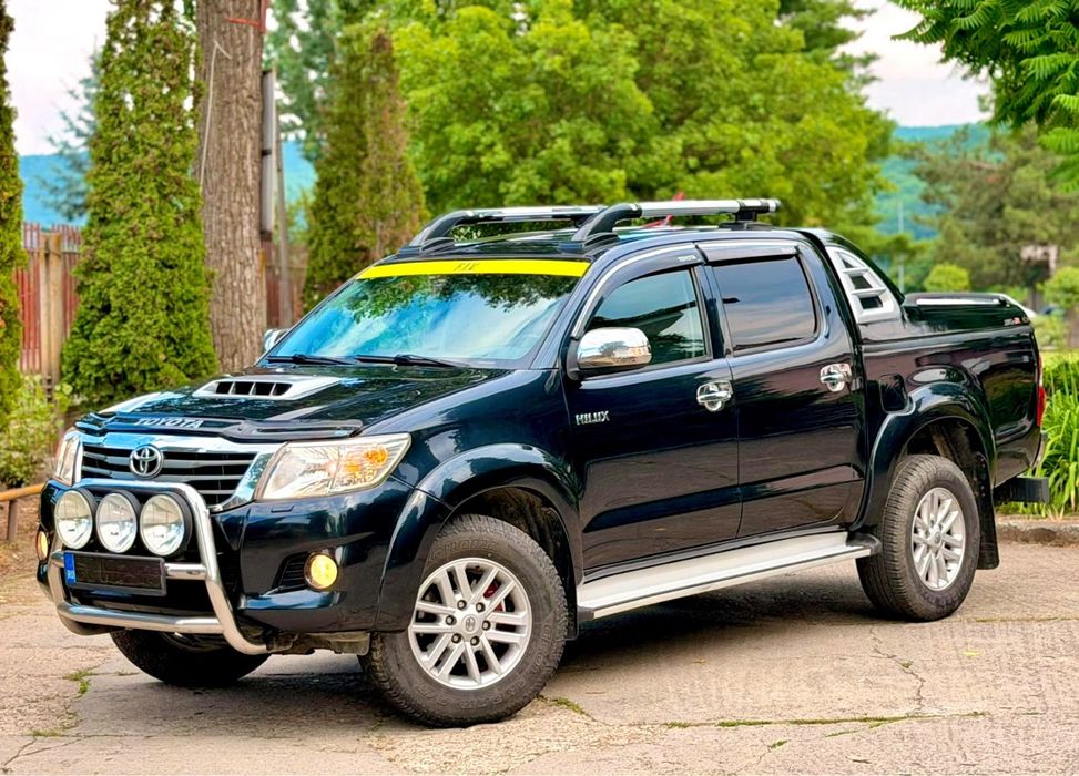 - IMPECABILA Toyota Hilux 2.5Tdi 180cp Manuala Full