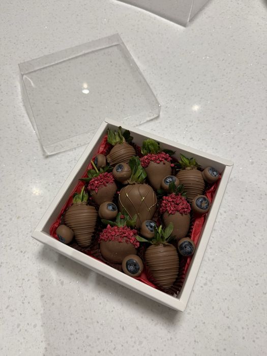 Клубника в шоколаде Алматы !!!