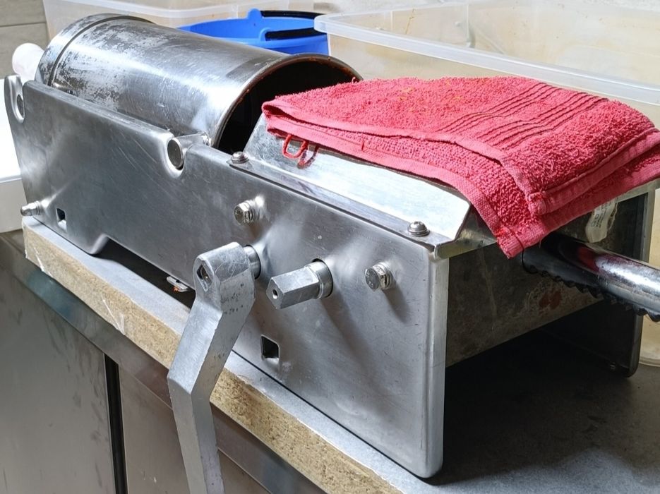 Carnatar,sprit cârnați,tulumba de vânzare.8litri full inox.