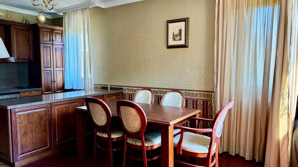 Продава се Тристаен апартамент в София, Витоша - 142 кв.м за 3200 €/кв.м - Снимка #11