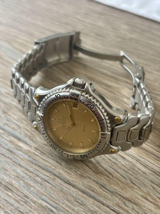 Vand Zenith Defy Automatic