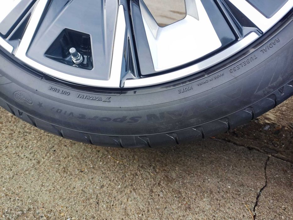 Anvelope / Cauciucuri Yokohama Advan Sport V107 * 275/40R20 106W VARA