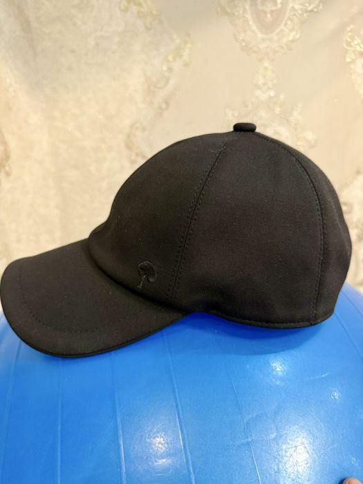 Продам Кепки. Loro Piano и Nike