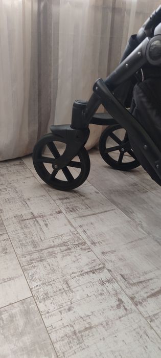Коляска в идеальном состоянии