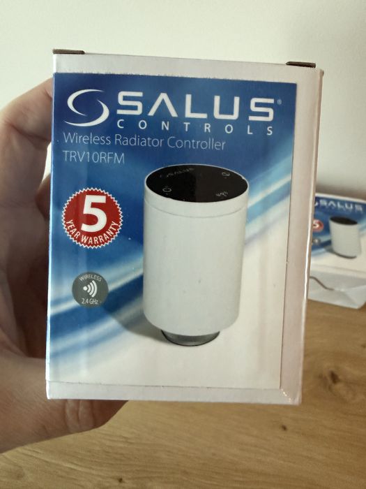 4 buc - TRV10RFM Salus Radiator Wireless Controller