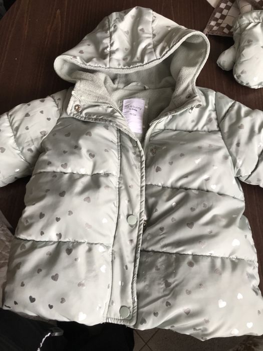 Млечно зелено зимно яке + ръкавики и подарък шапка