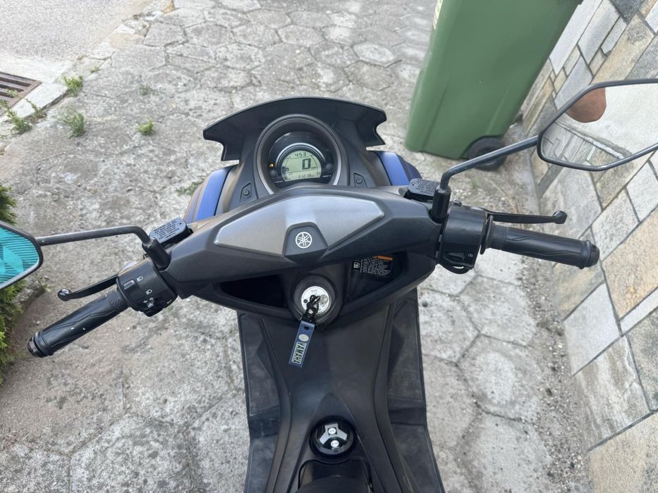 Yamaha NMAX 125/ скутер Ямаха