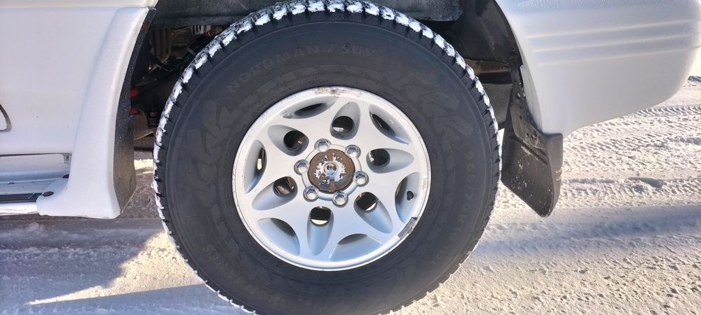 Продам Митсубиси поджеро 2