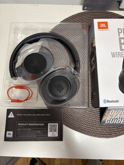 Продавам слушаки JBL TUNE 710BT