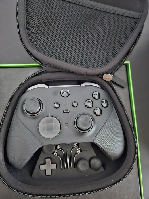 Xbox Series X + Controller Elite 2+ jocuri ca NOU